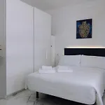 Modern In Downtown Torremolinos, Close To The Daire Torremolinos