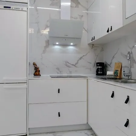 Modern In Downtown Torremolinos, Close To The Daire Torremolinos
