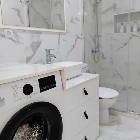 Apartamento Modern In Downtown Torremolinos, Close To The Torremolinos