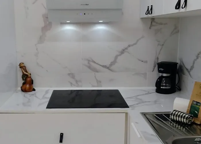 Apartamento Modern In Downtown Torremolinos, Close To The Torremolinos